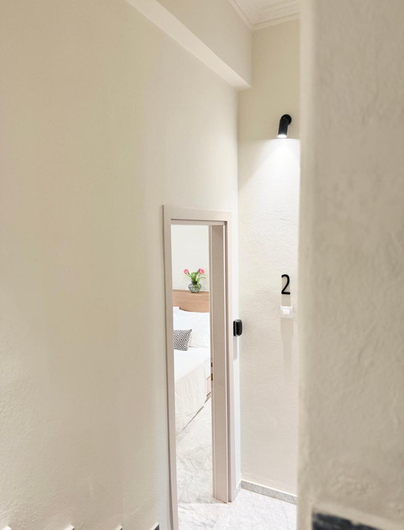 Oiko Mini Suites Ermoupoli Exteriör bild